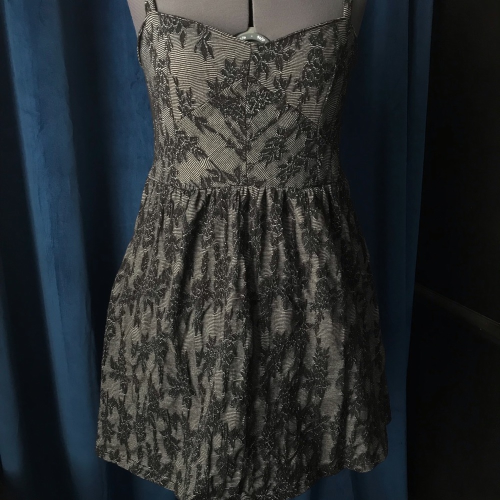 Anthropologie stretchy black/white dress, size med